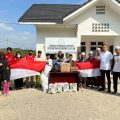 Sejumlah pemuda yang tergabung dalam Anak Muda Pecinta Sepakbola Indonesia (AKAMSI) memberikan bantuan kepada santri dan santriwati Tahfiz Alquran Yayasan Markaz Khidmat Islam sekaligus berdoa bersama untuk kemajuan sepak bola indonesia.