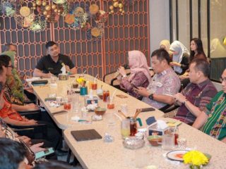Walikota Medan, Bobby Nasution besama para camat se -Kota Medan