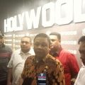 Kepala Bapenda Medan, Benny Sinomba Siregar didamping tim dan Plt Kadis Pariwisata Kota Medan, Viza Fandana sedang memberikan keterangan pers kepada wartawan