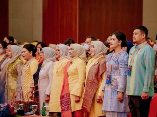 Peringatan HUT Dekranas di Medan Meriah, Bobby: Semoga Pengrajin & UMKM Makin Berkembang