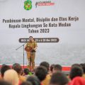 Walikota Medan, Bobby Nasution saat memberikan sambutan dihadapan kepala lingkungan se-Kota Medan, Selasa (23/5/2023)