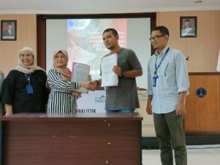 Fakultas Ilmu Sosial dan Ilmu Politik Universitas Medan Area sukses menggelar Pelatihan dan Pembekalan Jurnalistik kepada Mahasiswa Program Studi Ilmu Komunikasi FISIP UMA.