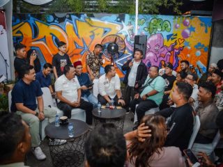 Ratusan Kelompok Relawan Temui Bobby Nasution di Kopi Jolo, Ada Apa?