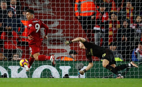 No-Look Goal versi Roberto Firmino akan dikenang fans Liverpool sebagai salah satu gaya unik mencetak gol. Firmino akan meninggalkan Liverpool akhir musim ini 2022/2023.(kaldera/HO-express.co.uk)