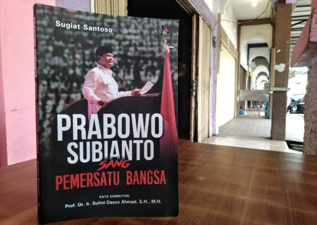 Buku Prabowo Subianto, Sang Pemersatu Bangsa.