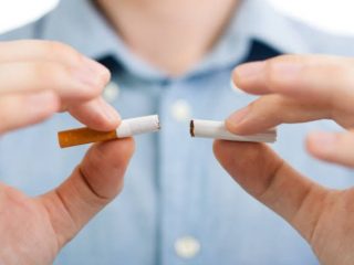 Banyak bahan kimia ada dalam rokok, salah satunya adalah tar. Mengutip Cancer Research UK, kandungan tar yang sedikit saja dalam rokok tetap memiliki efek samping berbahaya untuk kesehatan.