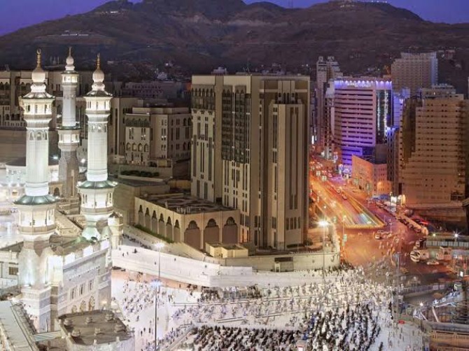 Ketua Petugas Penyelenggara Ibadah Haji (PPIH) Arab Saudi 1444 H/2023 M Subhan Cholid memastikan hotel jemaah di Makkah siap sambut jemaah.
