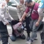 Polres Jakarta Pusat telah mengantongi identitas pelaku penembakan kantor MUI. Kapolres Metro Jakarta Pusat Komisaris Besar Komarudin membeberkan pelaku adalah pria berinisial M (60 tahun).