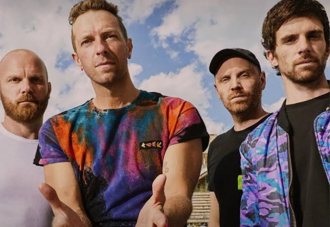 Band terkenal asal Inggris yakni Coldplay akan menggelar konser perdananya di Indonesia, pada 15 November 2023 yang bertempat di Stadion Utama Gelora Bung Karno Senayan.