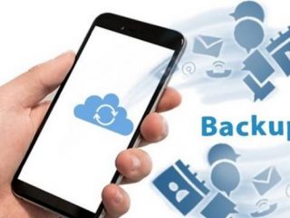 Melakukan backup data merupakan hal yang masih dianggap remeh oleh sebagian orang. Melakukan backup data penting untuk menanggulangi sesuatu yang tidak diinginkan pada perangkat elektronik, terutama ponsel seperti terkena virus ataupun rusak.