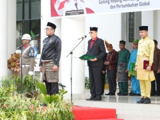 Peringatan Hari Lahir Pancasila di Lingkungan Pemko Medan di Halaman Kantor Walikota Medan, Kamis (1/6/2023)