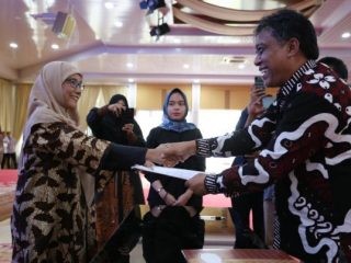 Pengurus Ikatan Sarjana Komunikasi Indonesia (ISKI) Wilayah Sumatera Utara (Sumut) Periode 2023-2026 resmi dilantik. Pelantikan ini berlangsung di Aula Tengku Rizal Nurdin, Jalan Jenderal Sudirman, Rabu (7/6/2023).