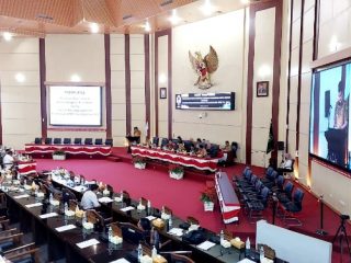 Walikota Sampaikan Penjelasan Terkait Lpj APBD 2022 Dihadapan Anggota Dewan