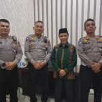 Wakil Ketua DPRD Medan, Rajudin Sagala berfoto bersama dengan Wakasatlantas Polrestabes Medan