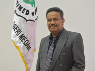 Prof. Dr. Baharuddin, ST., M.Pd. terpilih menjadi Rektor Universitas Negeri Medan Periode 2023-2027 dalam sidang rapat senat dengan agenda pemilihan rektor tahap akhir yang dilaksanakan di Gedung Pusat Administrasi Unimed pada Selasa, (20/06).