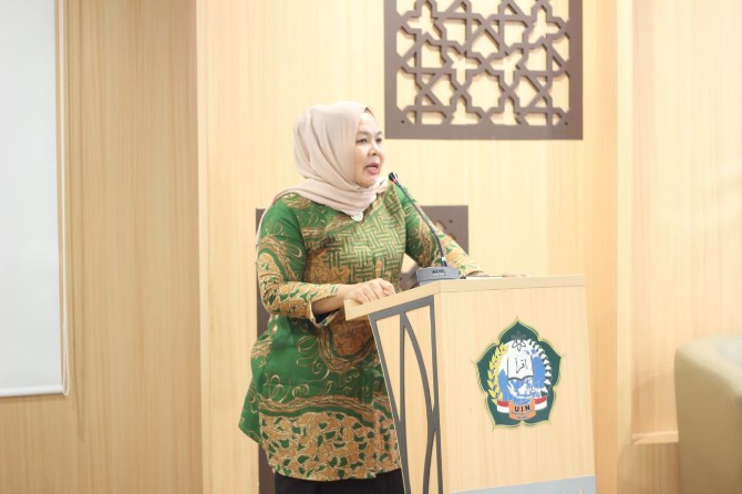 Dekan Fakultas Ilmu Sosial UINSU Medan, Dr Nursapia Harahap, MA