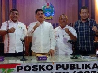 Sekum PCI Sumut, Abdul Hakim (dua dari kiri) menyatakan kriket akan berupaya merebut empat emas di PON 2024.(kaldera/HO)