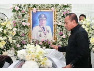 Gubernur Sumatera Utara (Sumut), Edy Rahmayadi mengatakan bahwa Rudolf Pardede merupakan seorang pemimpin yang begitu mencintai rakyatnya, yakni masyarakat Sumut.