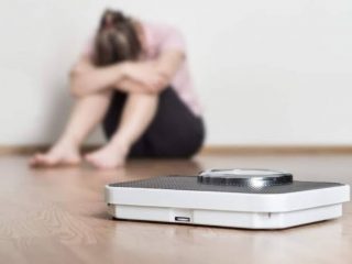 Sudah diet tapi berat badan masih berlebih. Kira-kira itulah keluhan banyak orang yang sedang mencoba menurunkan berat badan dengan diet. Berat badan berlebih ternyata bukan hanya perkara kelebihan makan dan kurang berolahraga saja.