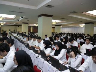 Pemerintah akan membuka rekrutmen calon pegawai negeri sipil (CPNS) pada September 2023. Akan ada 1.030.751 posisi yang rencananya akan dibuka untuk perekrutan.