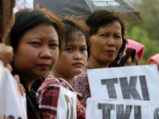 Kantor Imigrasi Kelas I Yogyakarta menunda keberangkatan 93 warga negara Indonesia (WNI) yang terindikasi menjadi pekerja migran Indonesia (PMI) atau tenaga kerja Indonesia (TKI) non-prosedural sepanjang 2023.