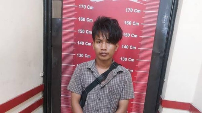 Seorang pemulung nekat mencuri laptop dan komputer di Sekretariat Pascasarjana Fasilkom TI Universitas Sumatera Utara (USU).