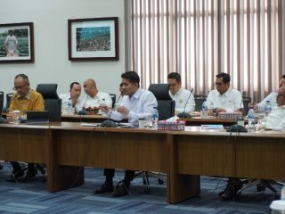 Ketua Kadin Sumut Firsal Ferial Mutyara memaparkan isu ketahanan pangan global atau food security dalam paparannya berjudul North Sumatera focus program for the next five year di hadapan Menteri Kedua Luar Negeri dan Pendidikan Singapura Tuan Mohamad Maliki bin Osman.