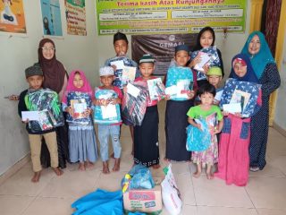 Dalam memasuki tahun ajaran baru 2023/2024, Komunitas Sahabat Berkah mengadakakan kegiatan Sahabat Berkah "Cinta Yatim Goes to School"