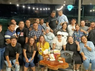 Para alumni SMA Methodist-1 angkatan 2001 saat reuni