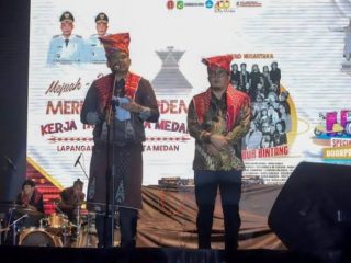 Walikota Medan Bobby Nasution meminta membangun Medan metropolitan dengan berlandaskan budaya dalam Merdang Merdem Kerja Tahun Kuta Medan 2023 di Lapangan Benteng Medan, Rabu (26/7).