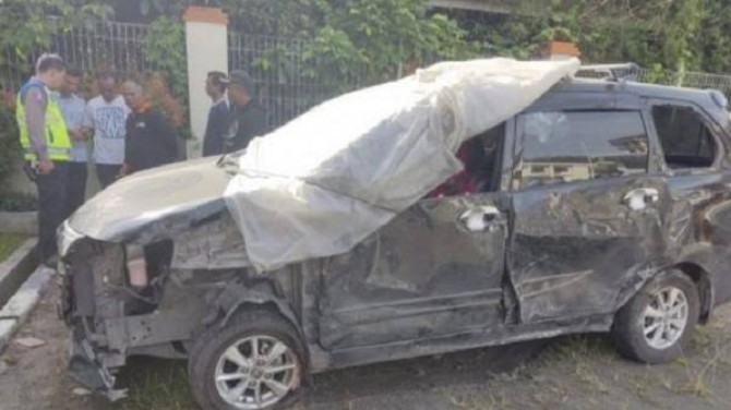 Sopir mobil Avanza menabrak dua warga yang mayatnya ditemukan dalam parit di Medan ditetapkan tersangka.