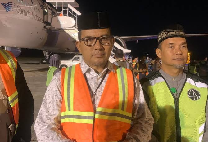 Seorang jemaah haji asal Aceh Besar, Faridah, ditunda kepulangannya karena hilang paspor di bandara Jeddah, Arab Saudi. Faridah akan pulang dengan kloter lain.
