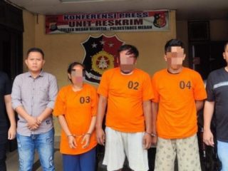 Seorang sopir taksi online bernama Samsul Bahri menjadi korban perampokan oleh tiga orang penumpangnya. Saat menjalankan aksinya pelaku sampai menodongkan pisau ke leher korban.