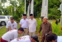 Ketua DPD Partai Gerindra Sumut, Gus Irawan Pasaribu di sela penyembelihan hewan kurban di Sekretariat DPD Gerindra Sumut, Jalan Jendral Sudirman Medan, Sabtu (1/7/2023) sore.