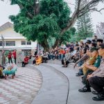 Walikota Medan, Bobby Nasution saat berdiskusi dengan para seniman dan budayawan
