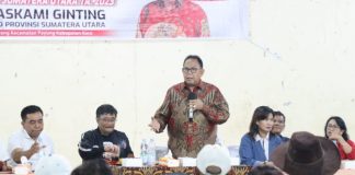 Anggota Komisi IV DPR RI Djarot Saiful Hidayat dan Ketua DPRD Sumatera Utara Baskami Ginting mengunjungi Desa Batukarang, Kecamatan Payung, Kabupaten Karo, Kamis (10/8/2023).