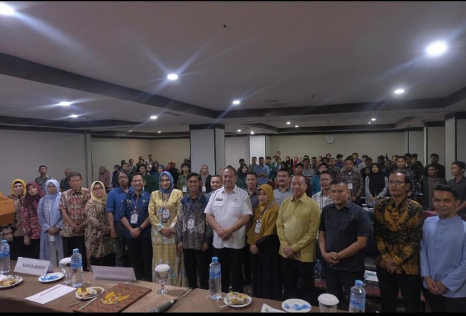 Dinas Kepemudaan dan Keolahragaan Provinsi Sumatera Utara (Disporasu) mendukung kreatifitas dan percepatan pengembangan ide di kalangan pemuda terutama bagi mereka yang sehari-hari menekuni dunia industri kreatif.