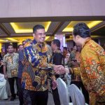 Walikota Medan, Bobby Nasution saat bertemu dengan wajib pajak potensial se-Kota Medan, Jumat malam (11/8/2023)