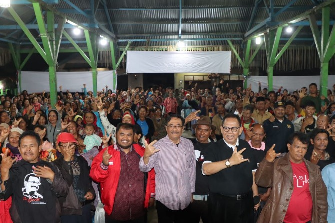 Ketua DPRD Sumatera Utara Baskami Ginting mengaku prihatin dengan parahnya jaringan telekomunikasi yang terdapat di Desa Gurubenua, Kecamatan Munte, Kabupaten Karo.