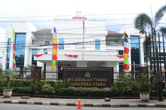 Hingga Agustus 2023, Kejaksaan Tinggi Sumatera Utara telah melakukan penghentian penuntutan terhadap 87 perkara yang berasal dari 28 Kejari dan 9 Cabjari yang ada di wilayah hukum Kejati Sumut.