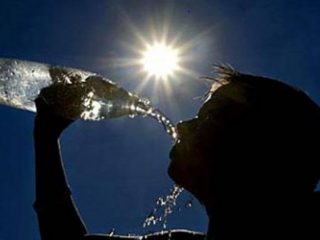 Tips agar Tetap Sehat saat Cuaca Panas