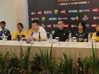 Pihak Panitia Pelaksana sedang memberikan keterangan