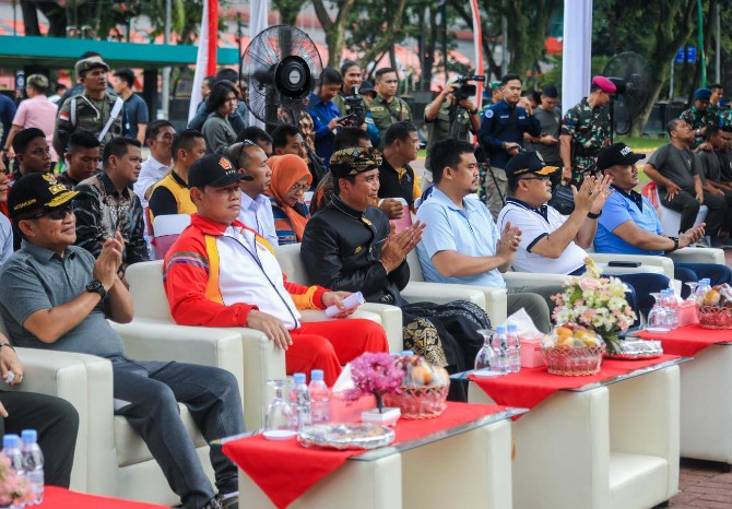 Walikota Medan, Bobby Nasution menghadiri kegiatan The Rising Tide - Resonance A 2023 di Lapangan Benteng, Sabtu (9/9/2023).