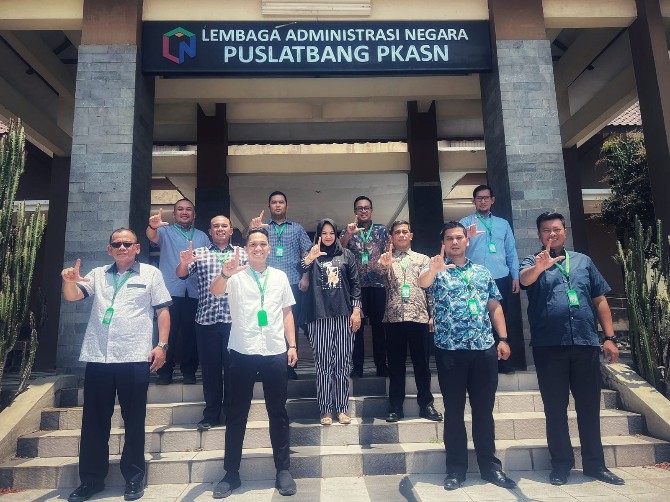 Sejumlah pejabat pengawas dari Direktorat Jenderal Imigrasi di lingkungan Kementerian Hukum dan HAM Sumatera Utara mengikuti Pelatihan Kepemimpinan Pengawasan (PKP) Angkatan VI Tahun 2023, di Jatinangor (15/09/2023).
