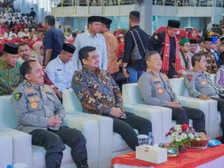 Bobby Nasution Dampingi Wakapolri Serahkan 5.000 Paket Sembako ke Masyarakat Sumut