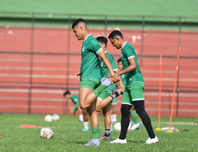 Para pemain PSMS Medan saat melakukan latihan di Stadion Teladan Medan, Jumat sore (22/9/2023)