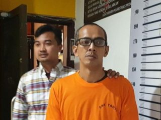 Pria bernama Budi Wijaya (41) ditangkap polisi karena mencuri mobil milik yayasan di Jalan Pandau Hulu, Medan.