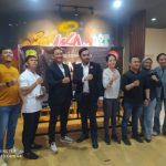 Kadis Pariwisata dan Ekonomi Kreatif Kota Medan, Yudha P Setiawan bersama Pengurus PAPPRI Kota Medan serta wartawan usai konfrensi pers terkait AMM