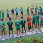 Para pemain dan pelatih PSMS Medan usai melakukan latihan di Stadion Mini Dispora Sumut, Rabu (5/10/2023)6