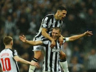 Newcastle Permalukan PSG di St James Park, Skor Akhir 4-1